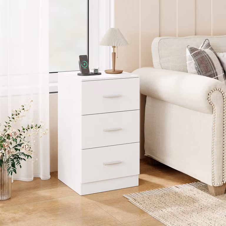 Comodino moderno Costway con 3 cassetti e stazione di ricarica USB, tavolino da soggiorno e camera da letto Bianco