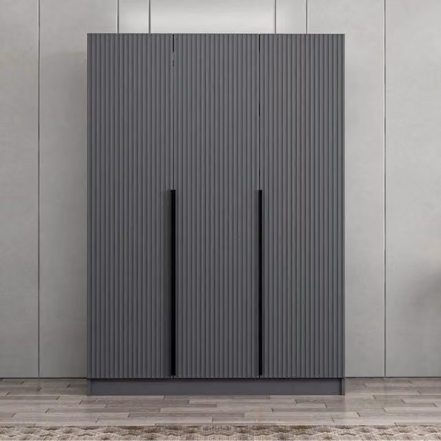 Armadio Kale 3 ante battenti effetto cannettato antracite 135x52x210H – Eleganza e capienza