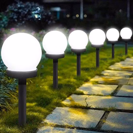 Illuminazione da giardino a LED rotonda a energia solare