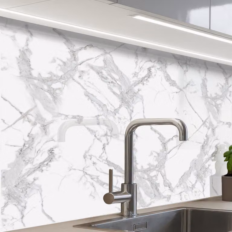 Pannello decorativo autoadesivo per cucina, effetto marmo