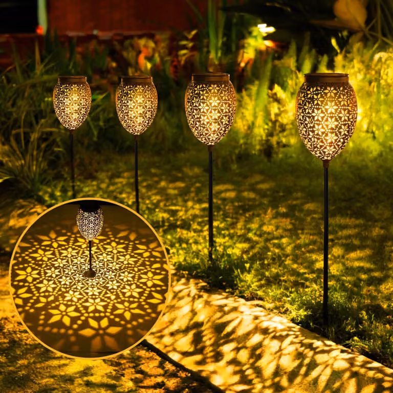 Set di 4 luci da giardino solari, in metallo, grado di protezione IP65, colore nero, 15 lumen