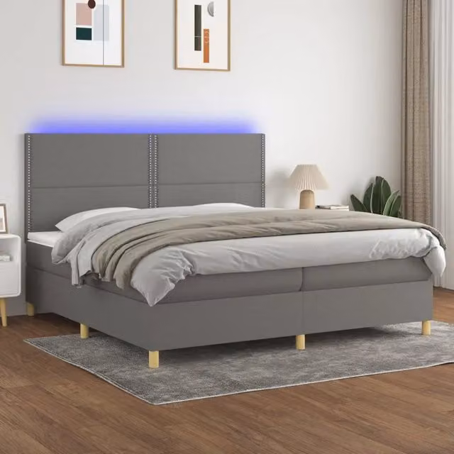 Letto a Molle Materasso e LED Grigio Scuro 200x200cm in Tessuto 3135382