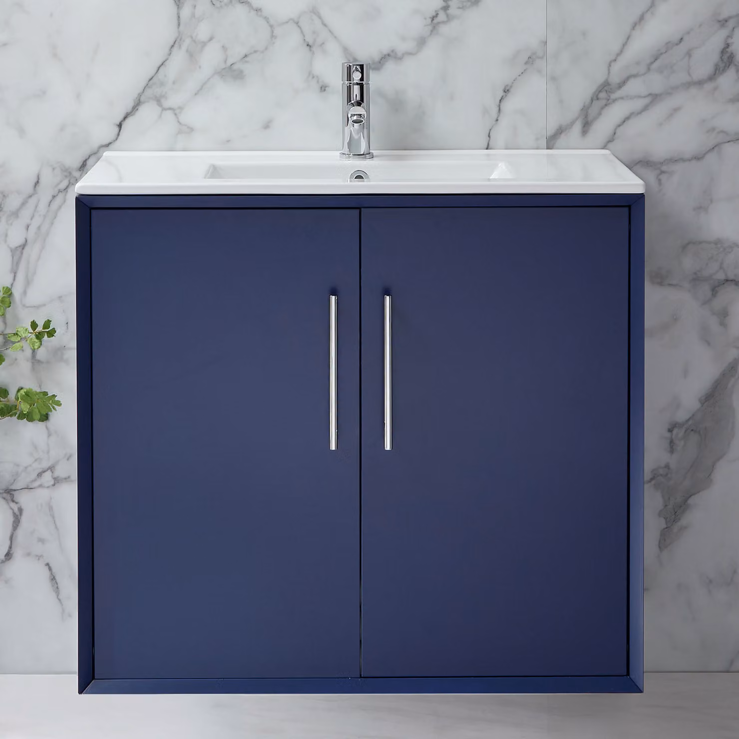 Mobile Bagno Sospeso Blu Marino 810mm con Lavabo e Maniglie Cromate con Barra a T - Edge