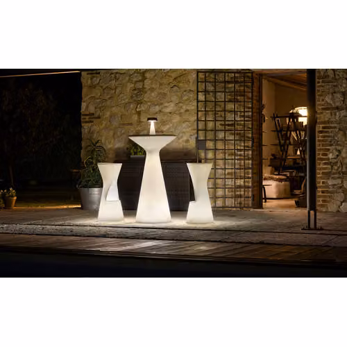 Tavolino alto moderno Fade in polietilene Plust Outdoor