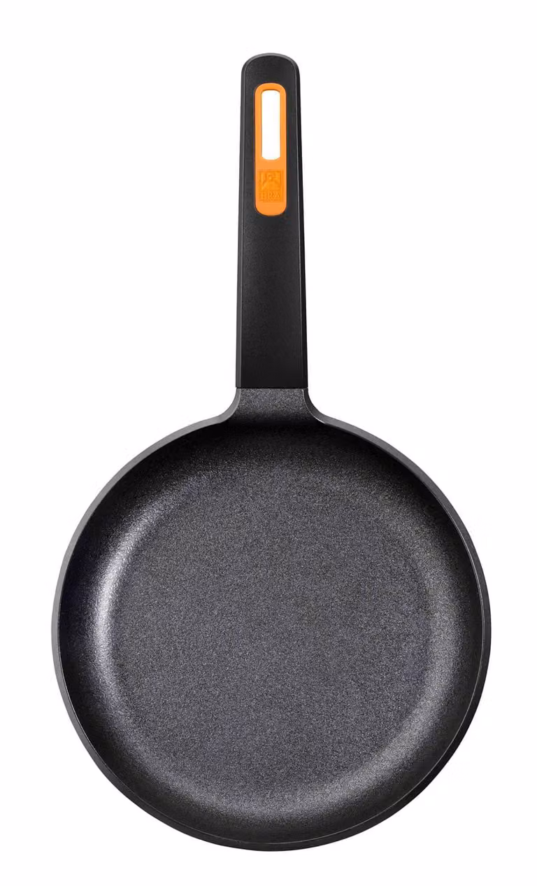 Padella con un manico in alluminio antiaderente per induzione, linea Efficient Plus, diam.30cm
