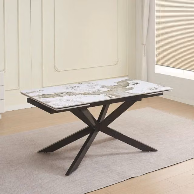 Tavolo allungabile Roxane con piano in ceramica effetto marmo arabesque M317 lucido e gambe in metallo nero