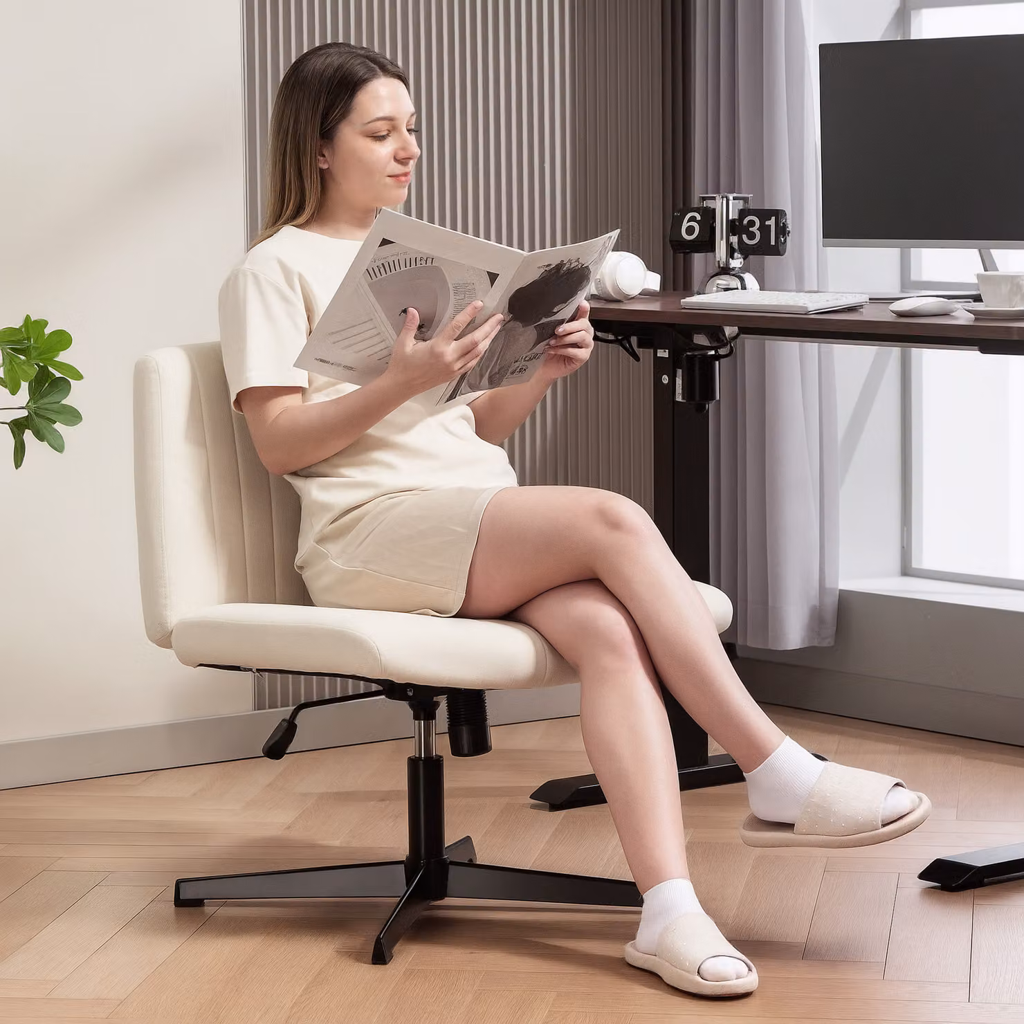 Sedia da ufficio girevole HOMCOM regolabile in altezza con effetto lino, colore bianco crema, portata fino a 120 kg – 2