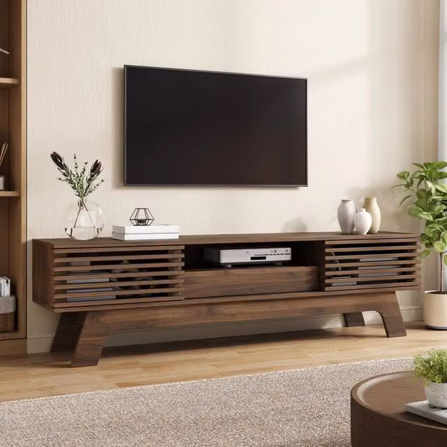 Mobile TV 150x35x44 cm con ante a lamelle in MDF noce