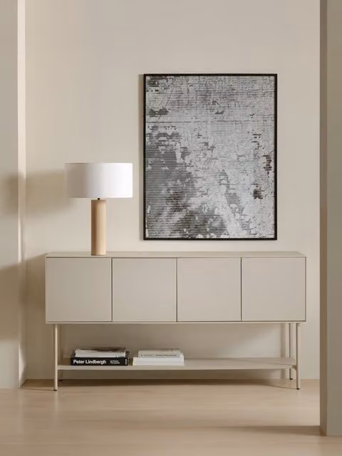 Credenza minimalista Qbic a 4 ante Kenay Home, colore beige tortora