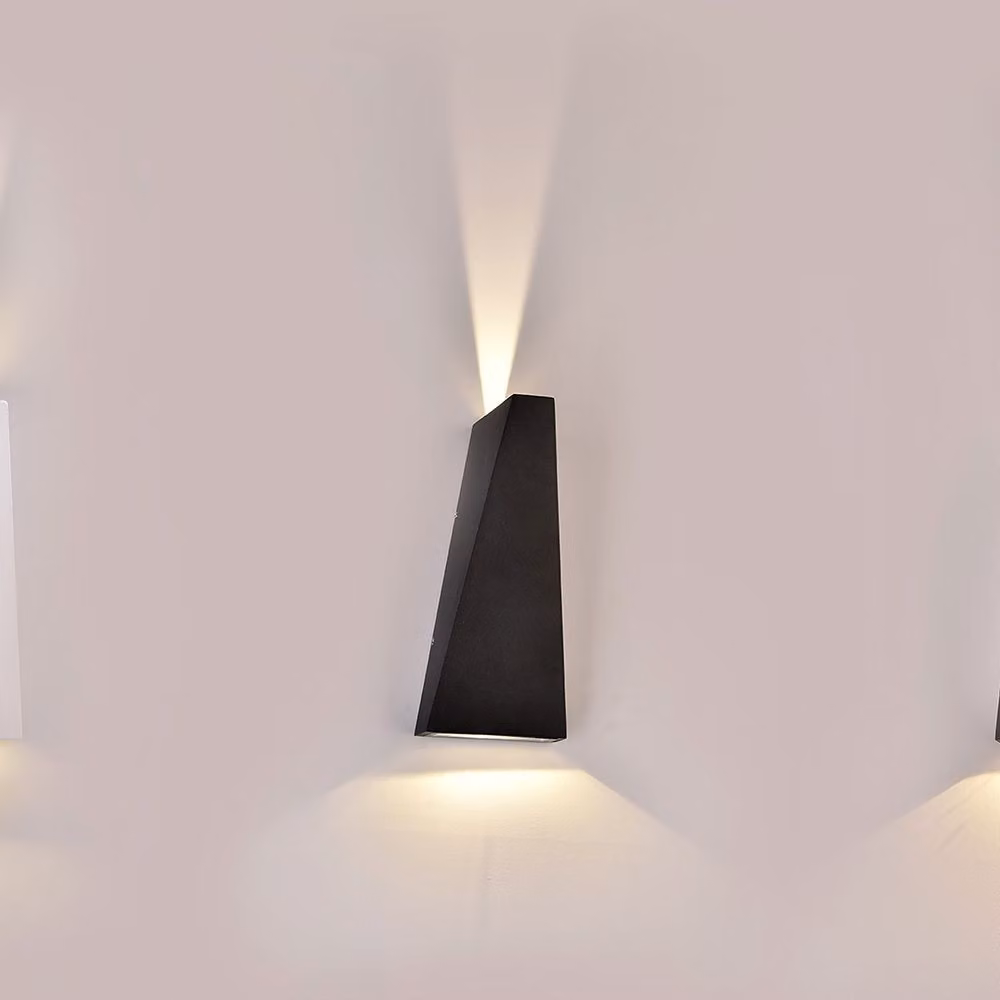 V-TAC VT-826 Lampada LED da parete doppi fascio luminoso 4W 110LM/W Colore Nero 4000K IP65 - 218298