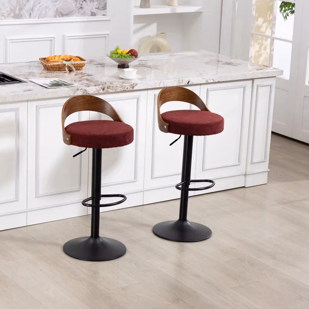 Set di 2 sgabelli da bar MODFU girevoli a 360° regolabili in altezza, rivestimento in lino rosso con schienale effetto noce – 2