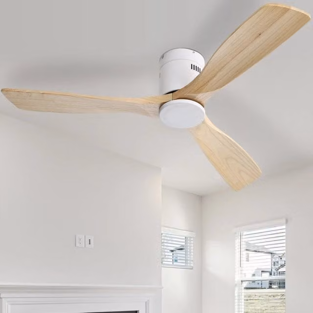 Ventilatore a soffitto Minimal con 3 pale in legno massello naturale, colore bianco, motore DC silenzioso e reversibile con telecomando e timer