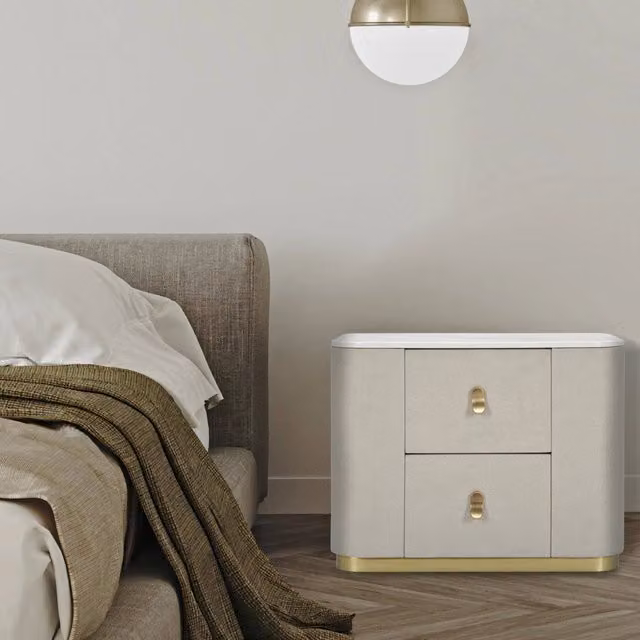 Comodino Christov DMORA, Comò basso e Tavolino da notte moderno in Beige e Oro, L 60 cm x P 40 cm x H 47 cm – 1