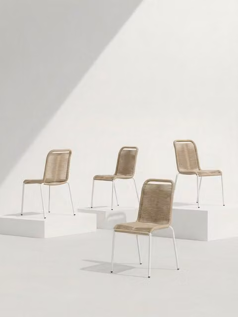 Set di 4 sedie da giardino Bowen Kenay Home in metallo impilabili, colore bianco e beige