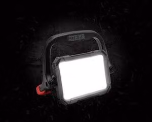 Proiettore LED Strike Advanced Century Italia, 50W, 5700K, Batteria Ricaricabile, IP54, Bianco