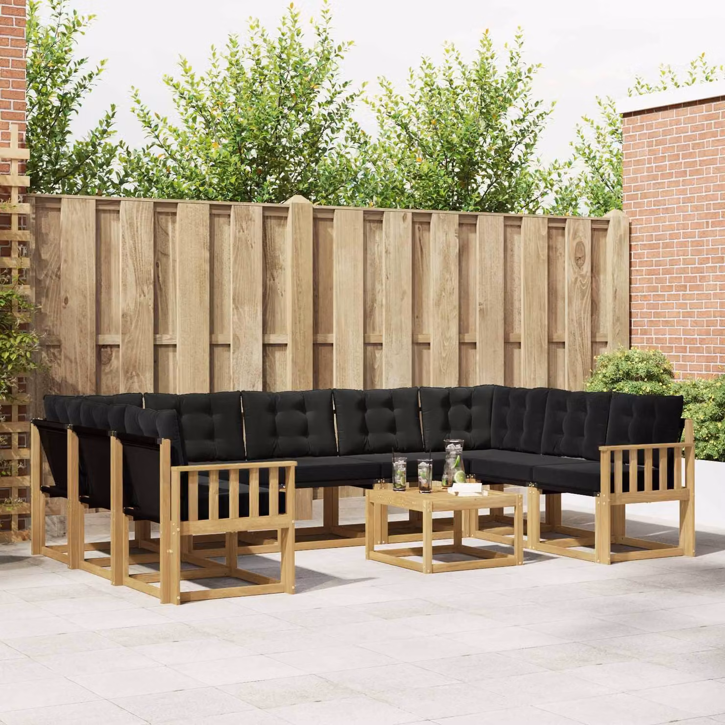 Set di divani da esterno vidaXL 10 pezzi in legno di acacia con cuscini bianchi e neri e tavolino da caffè per giardino e terrazza