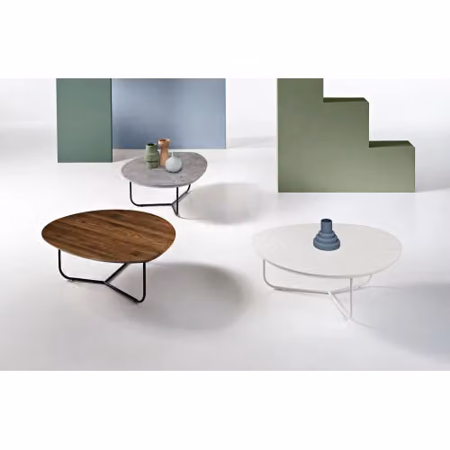 Tavolino con piano sagomato in MDF Oya - Ikone Casa