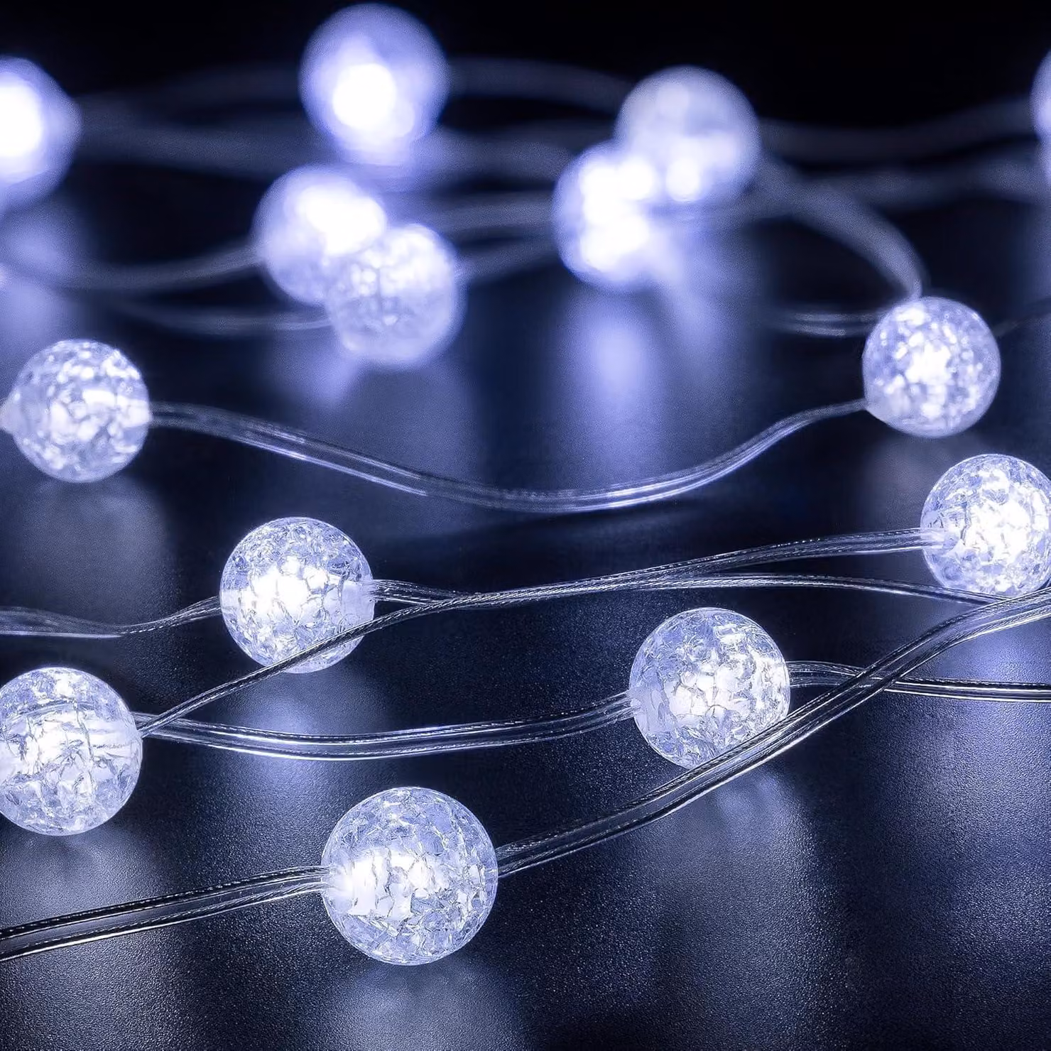 Catena luminosa da 3 metri, con 30 LED bianco caldo, adatta per interni ed esterni