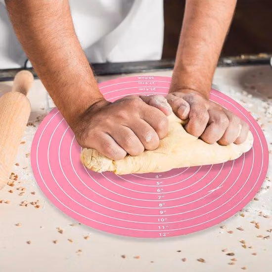 Teglia rotonda in silicone Azomor da 30 cm per un utilizzo versatile in cucina