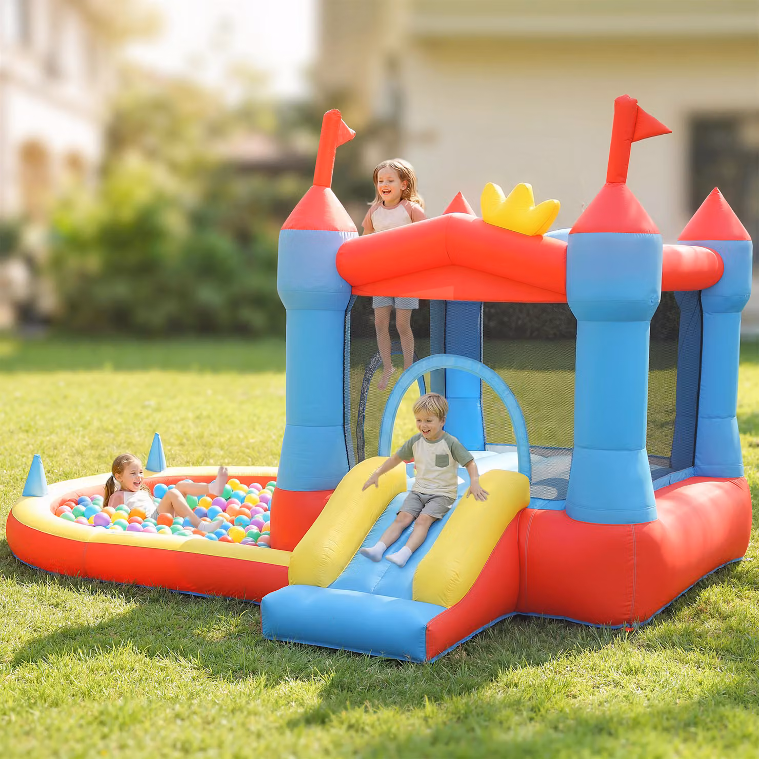 AIYAPLAY Castello Gonfiabile per Bambini Multicolore con Scivolo, Piscina per Palline e Canestro da Basket – 2
