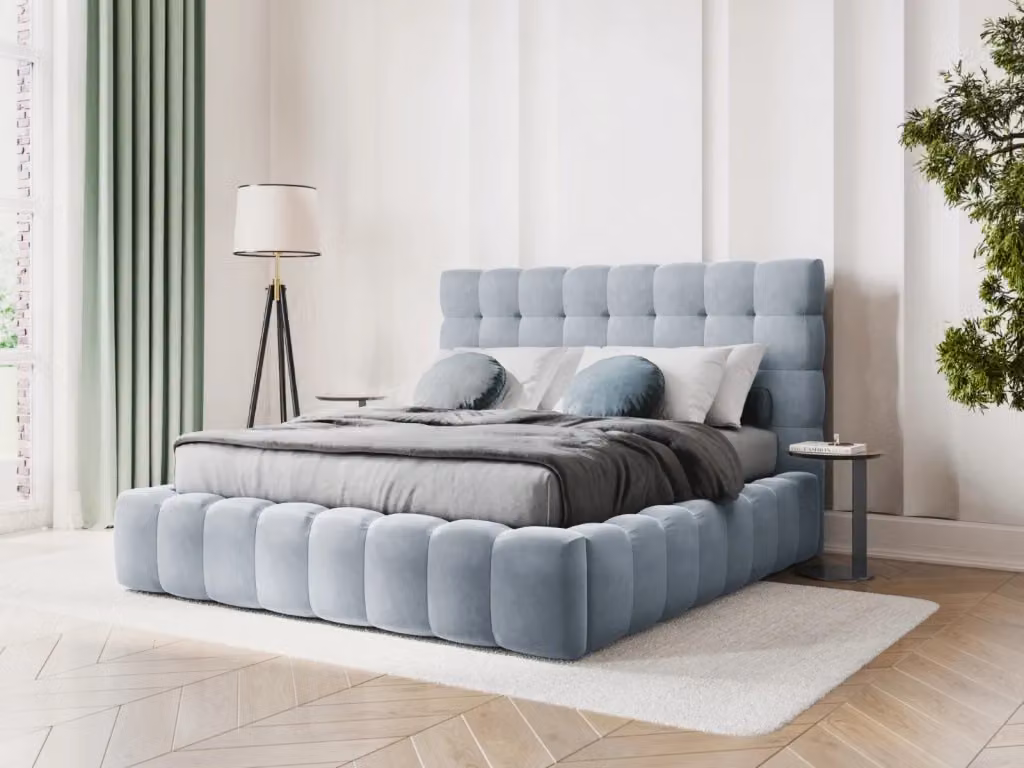 Letto con cassettone e testiera Bali di Cosmopolitan Design in velluto azzurro L/P: 200 x 200 cm – 2
