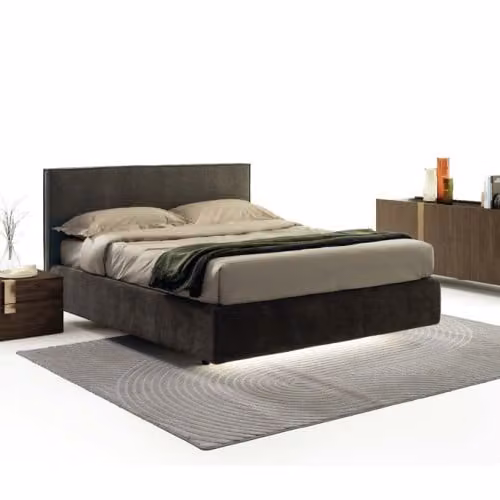 Letto matrimoniale imbottito con testata dritta Roger Rimar
