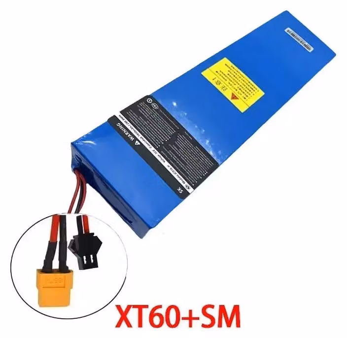 Batteria, alta capacità, compatibile con veicoli elettrici per il trasporto di persone, con connettore XT60-SM