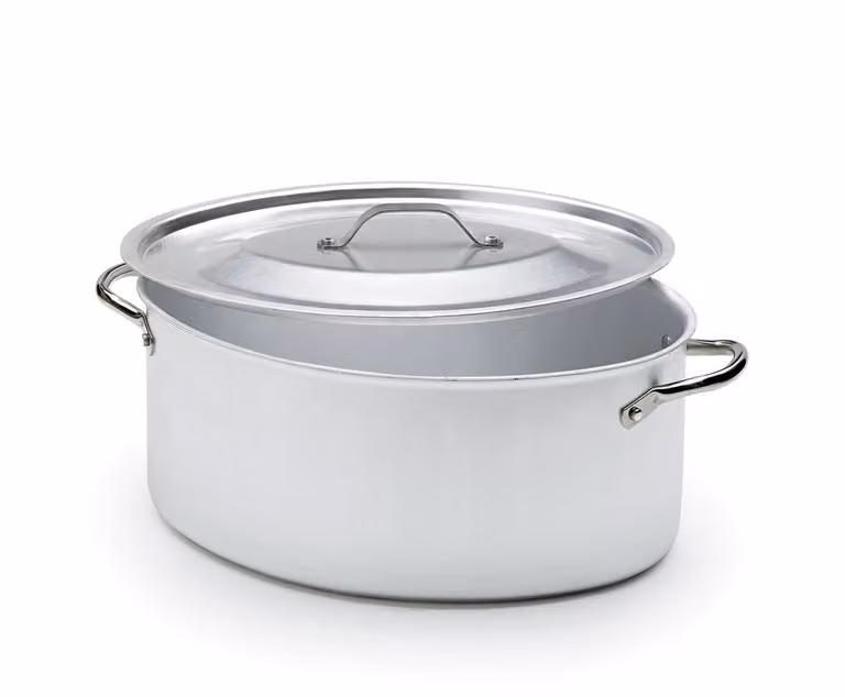 Casseruola ovale in alluminio con coperchio e maniglie in acciaio inox, diam. 40x28cm