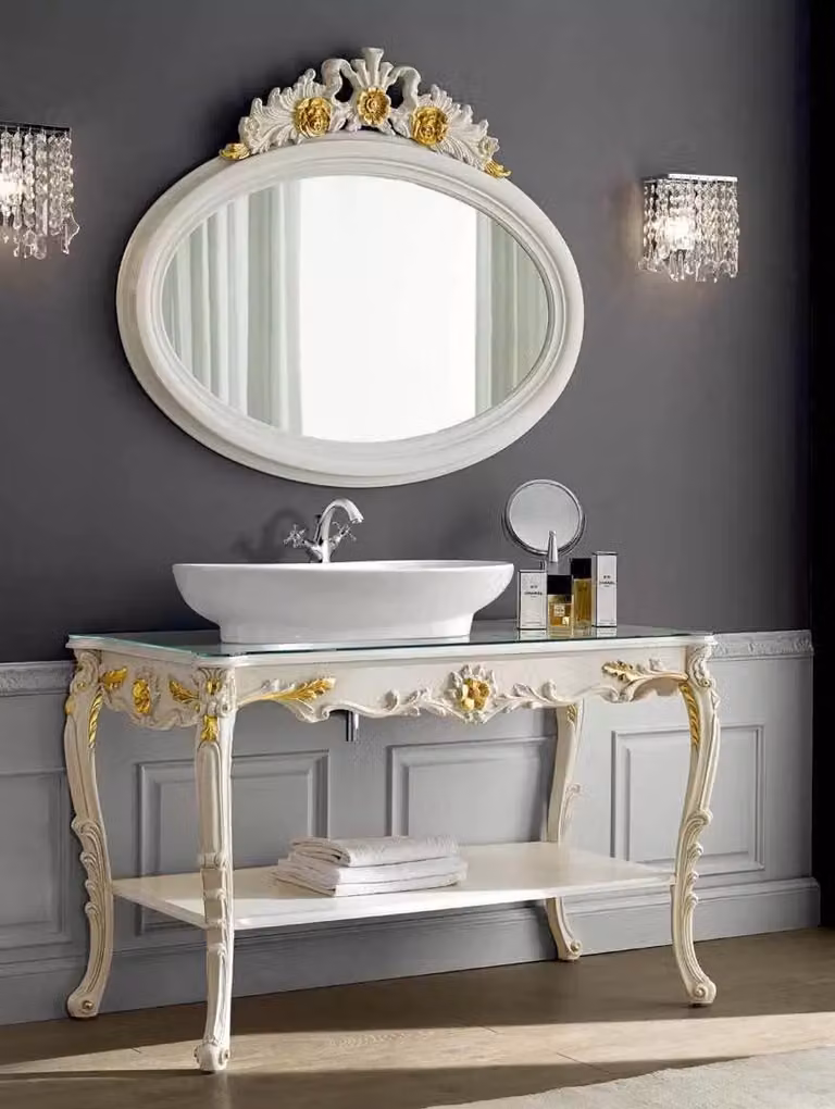 Specchio ovale in vetro e legno laccato bianco e oro Mobili 2G