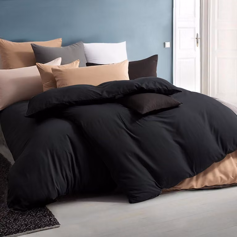 Set di lenzuola nero, 135x200 cm, 4 pezzi, in microfibra, senza bisogno di stiratura. Include 2 lenzuola con angoli e 2 federe