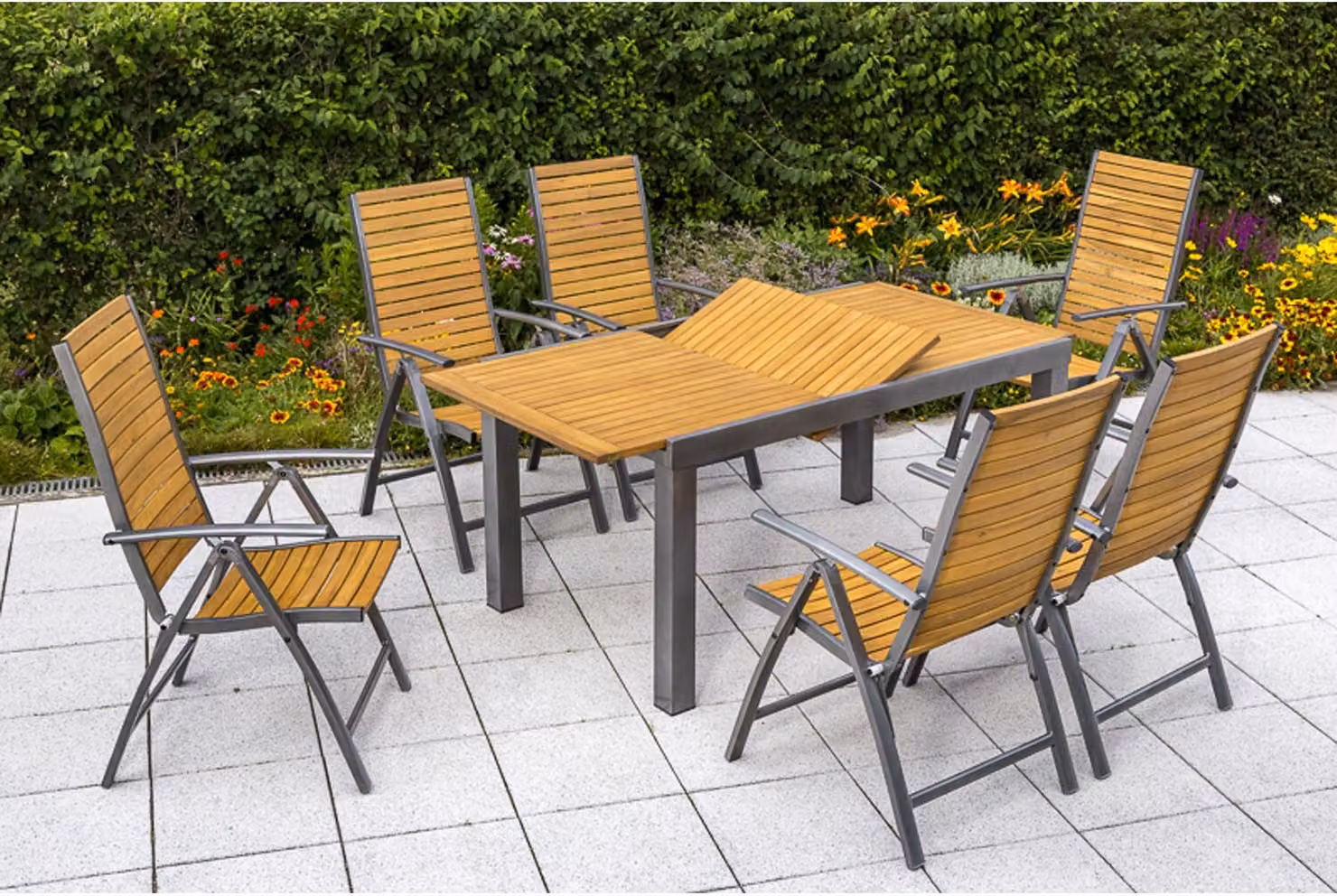 Set di mobili da giardino Merxx Santorin 7 pezzi, 6 poltrone pieghevoli, tavolo allungabile 150 (200) x 90 cm - alluminio/acacia