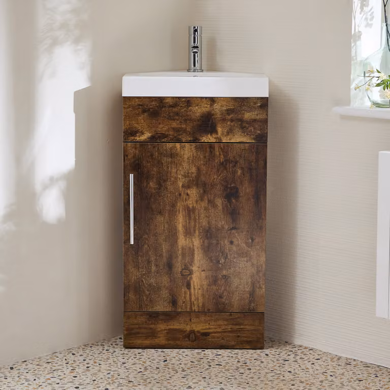 Mobile Bagno a Terra Angolare Rovere Scuro da 450mm con Lavabo e Maniglia con Barra a T Cromata - Cluo