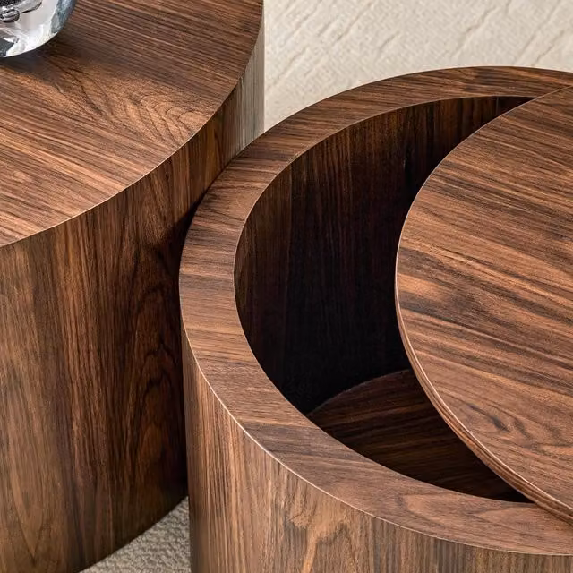 Set di 2 tavolini da salotto rotondi REDOM in MDF effetto noce marrone con piani nidificati, Diametro: 62,8 cm e 44 cm