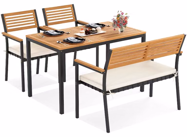 Set da giardino KOMFOTTEU, composto da 4 pezzi, realizzato in legno di acacia e metallo. Include un'area salotto per 4 persone, ideale per balconi e giardini, con tavolo, panca e 2 sedie. Dispone di cuscini per seduta e un'apertura per ombrellone