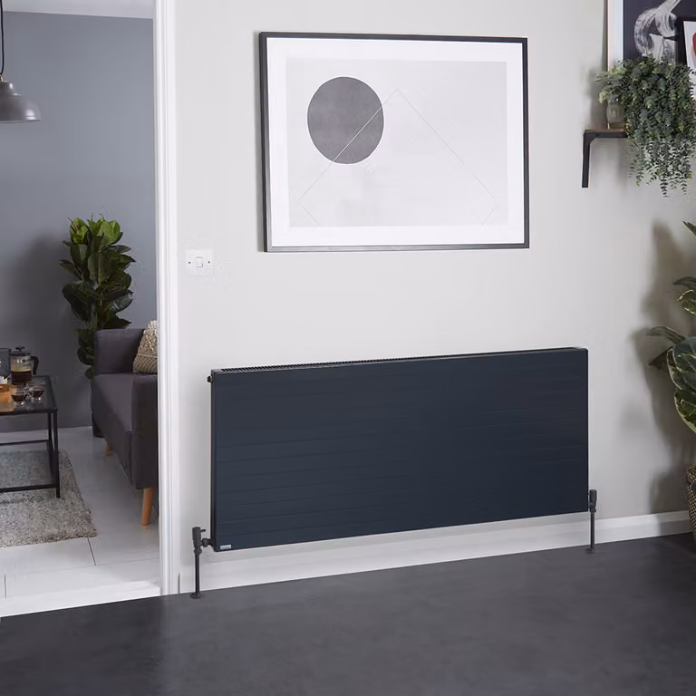 Radiatore Convettore Orizzontale a Pannello Singolo - Antracite - 600 x 1400mm - Stelrad Vita Deco di Hudson Reed