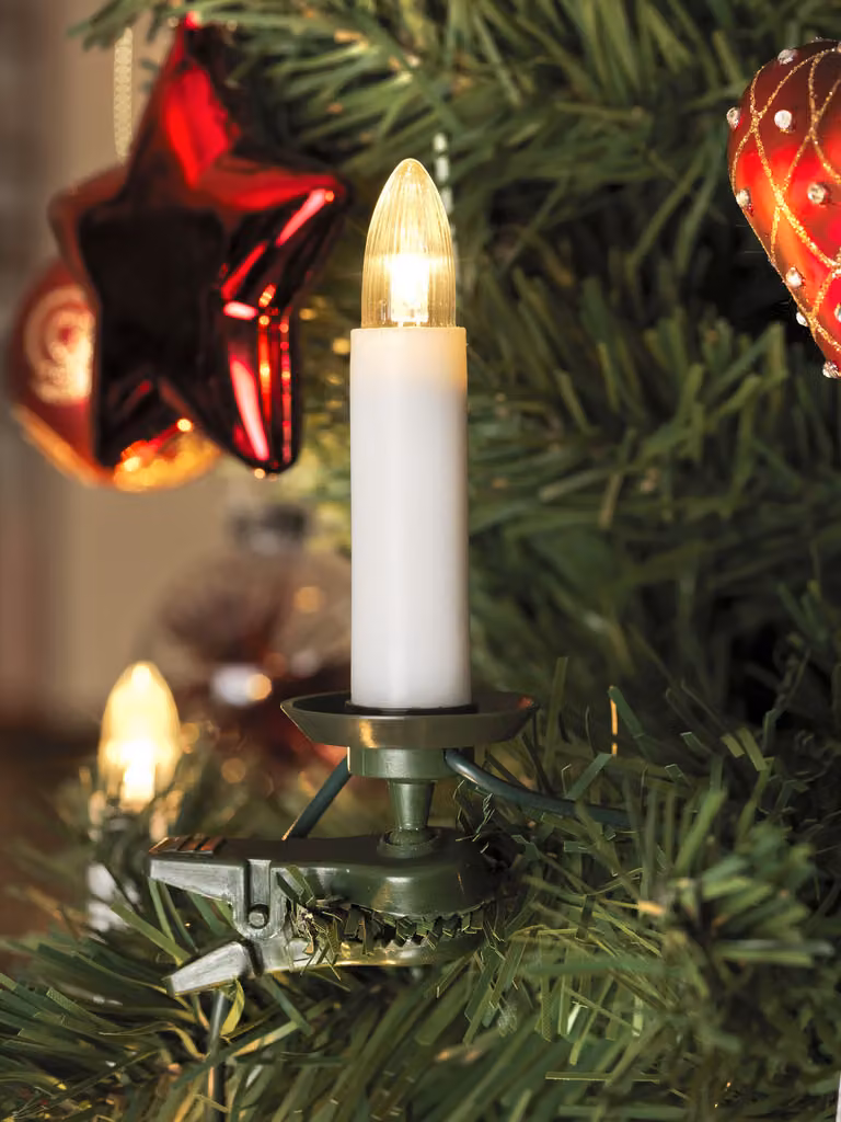 Konstsmide - Catena di alberi a LED, lampadine superiori, spina separabile, 16 diodi bianco caldo, 230V, interno, cavo verde; 2010-020