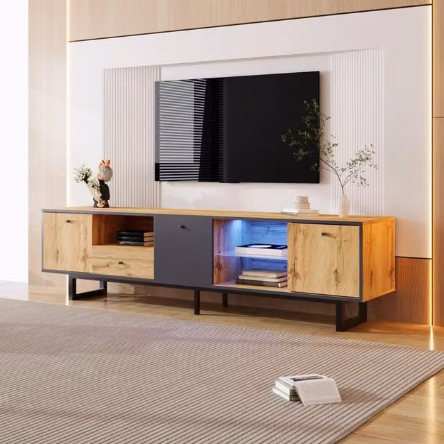 Mobile TV FOLYNA in stile industrial con illuminazione LED integrata via app, 3 ante, 3 vani e cassetto, ripiani in vetro, disponibile in antracite o marrone, L 190 x P 40 x H 50 cm