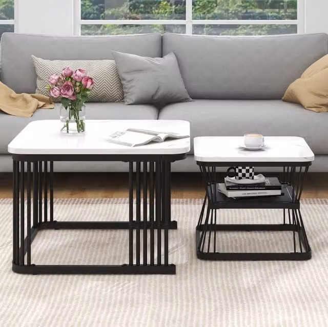 Set di 2 tavolini da salotto moderni MODFU con top in MDF bianco lucido e struttura in metallo nero