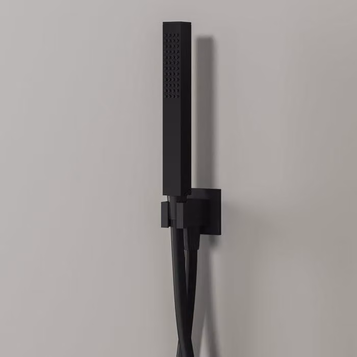 Set doccia Kronenbach, modello 2, con soffione a pioggia rettangolare e raccordo a muro