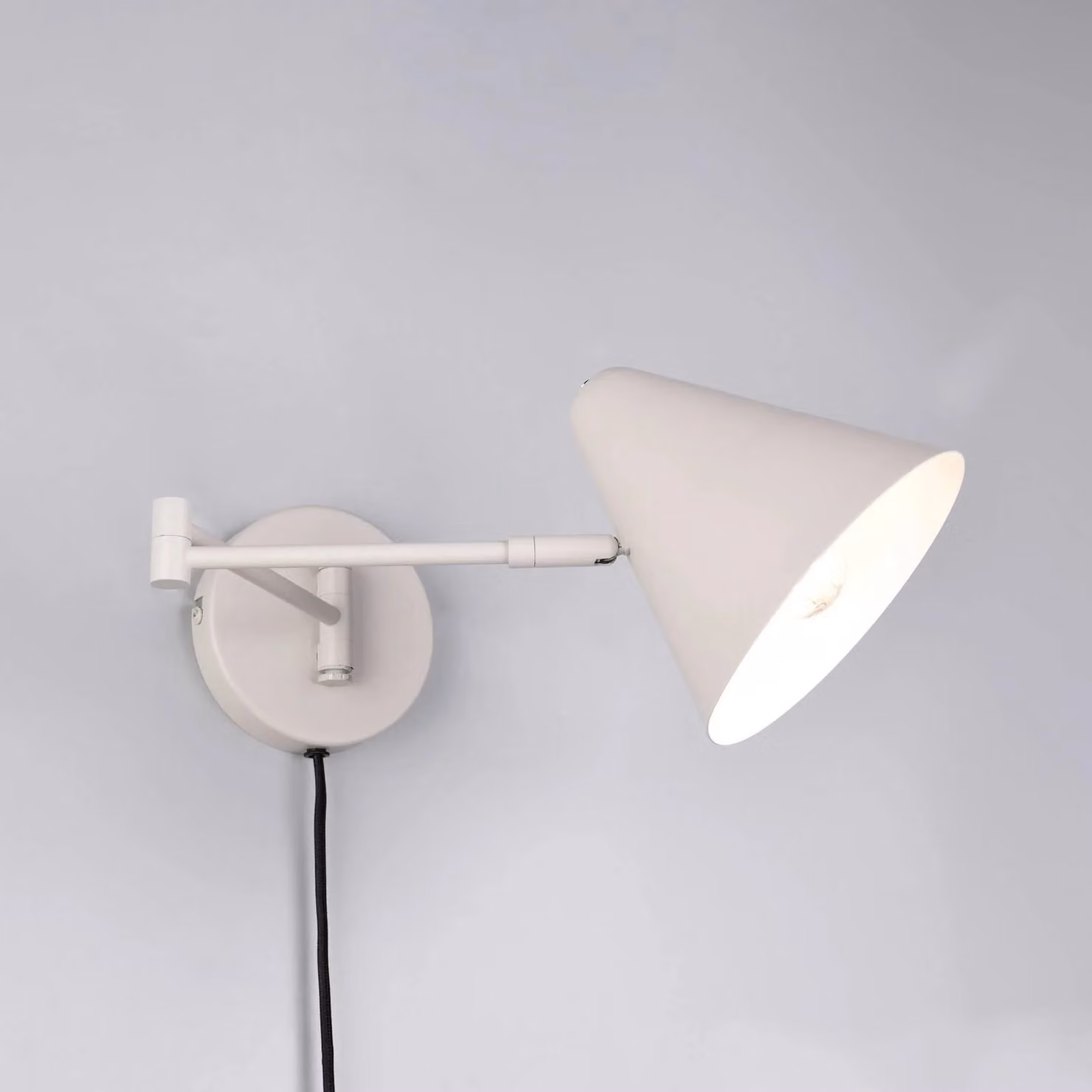 Trio Lighting Applique da parete Cosima, Alluminio / Grigio / Zincato, Soggiorno / Sala da pranzo, Metallo, Moderno, Applique