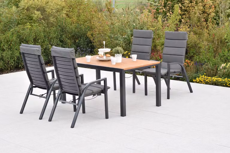 Set di mobili da giardino Merxx Siros, 9 pezzi: 4 poltrone regolabili tramite molla a gas, 4 cuscini, tavolo 150 x 90 cm - acacia/alluminio