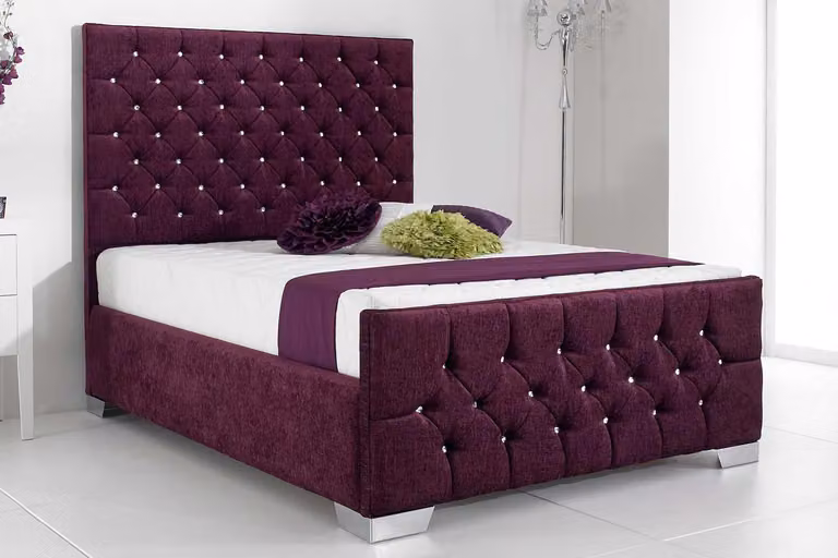 Designer Bett Schlafzimmer Betten Leder Hotel Luxus Polster Samt Lila