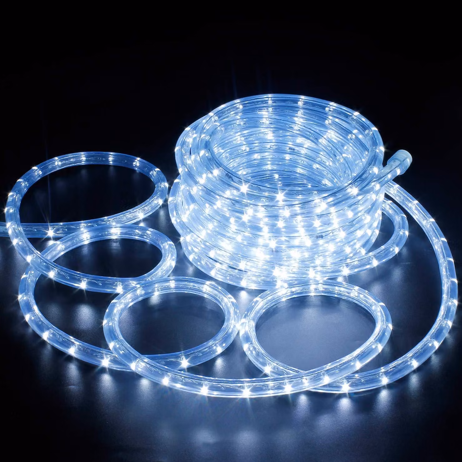 Striscia luminosa a LED, 10 metri, bianco freddo, grado di protezione IP65, angolo di illuminazione 360°, alimentazione 230V