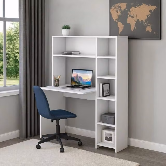 Scrivania DMORA moderna per ufficio e casa, tavolo porta PC bianco, L: 113 cm, P: 40 cm, H: 142 cm