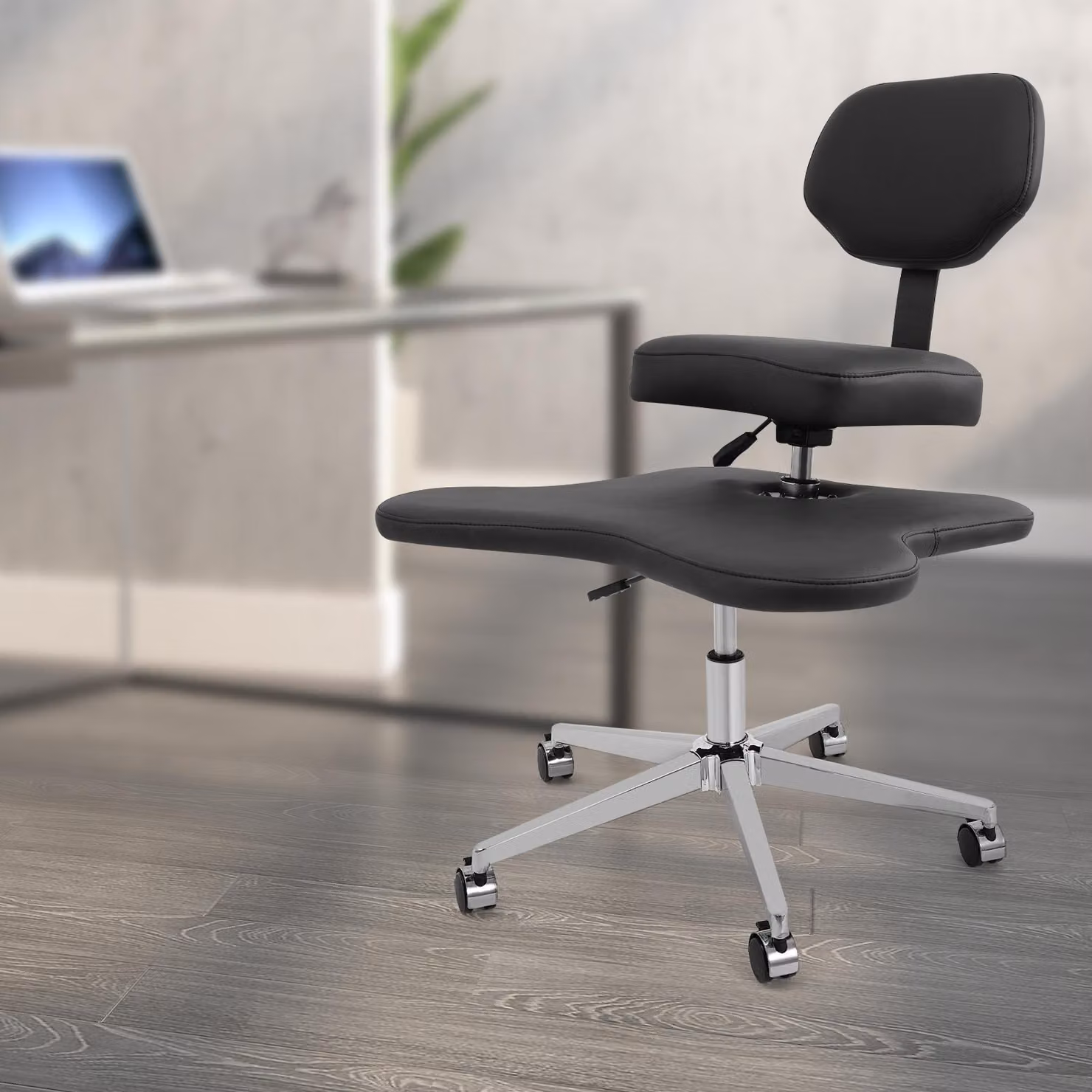 Poltrona da pavimento color avorio - Ergonomica e regolabile - Portata massima: 130 kg