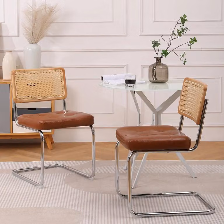 Set di 2 sedie da pranzo in stile retrò, con struttura in rattan, colore marrone, rivestite in ecopelle, imbottite in schiuma, con struttura in legno, girevoli, dimensioni 52 x 50 x 85 cm