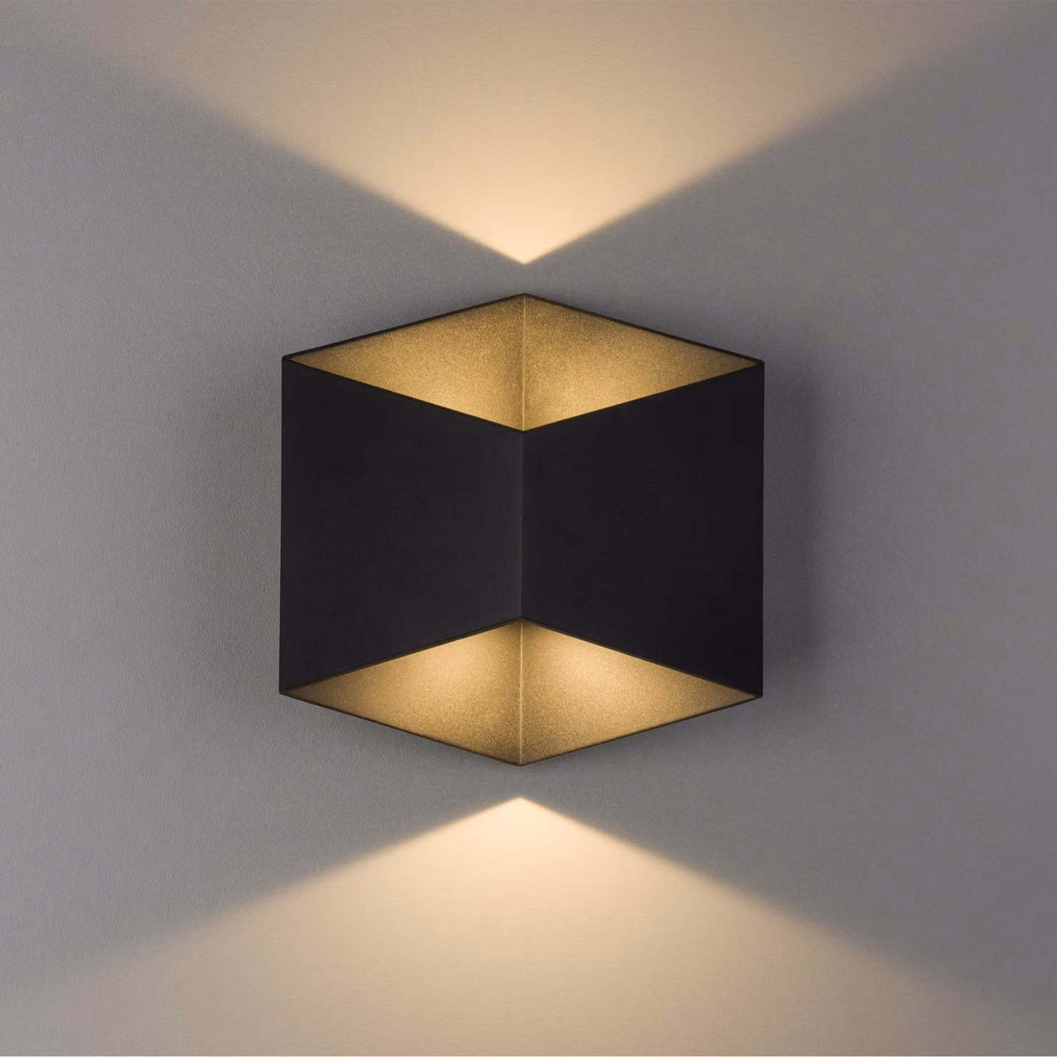 Applique da esterno a LED TRIANGLES nera 5W, bianco caldo 700 lm, alluminio, dimensioni: 17,2 x 17 x 9 cm, IP54, Nowodvorski Lighting
