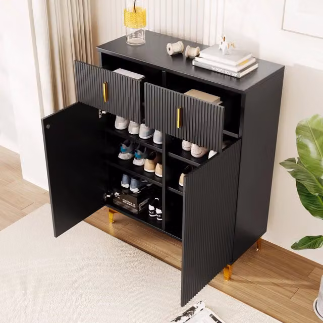 Credenza moderna nera con 2 ante push-to-open, 2 cassetti e ripiani regolabili in MDF, dettagli oro, L: 101 cm, H: 83 cm, P: 35 cm