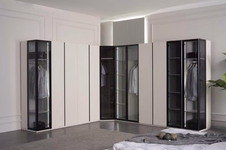 Armadio in stile moderno, colore bianco e nero, nuovo, con ante in vetro, capiente, grande
